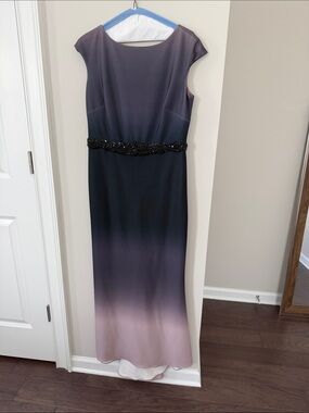 Badgley Mischka Ombre Cap-Sleeve Maxi Dress in purple